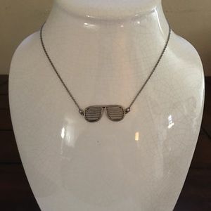 Small sunglass necklace
